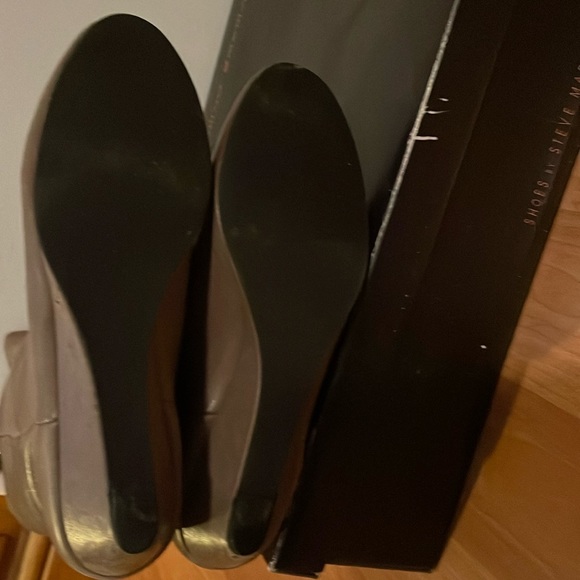 Grey leather boots - Picture 5 of 10